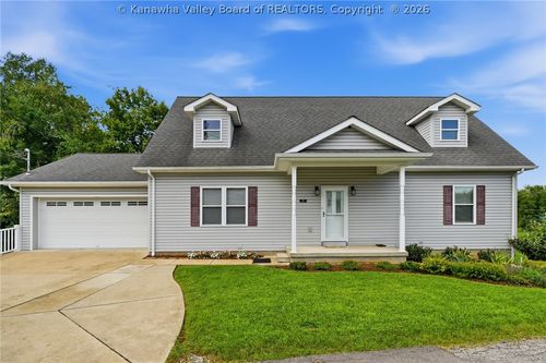 125 Graceland Cir, South Charleston, WV, 25309-9747 | Card Image