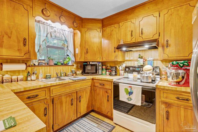 6640 Frank Reeder Rd, House other with 3 bedrooms, 2 bathrooms and 1 parking in Pensacola FL | Image 48