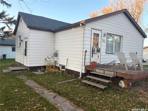 215 Indal Street, Elfros, SK, S0A0V0 | Card Image