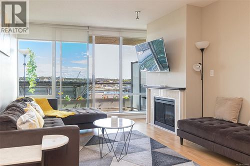 816-160 Wilson St, Victoria, BC, V9A7P9 | Card Image