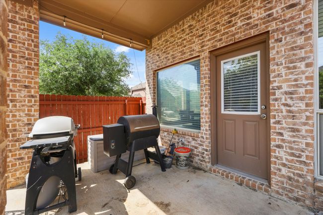 Covered back patio | Image 30