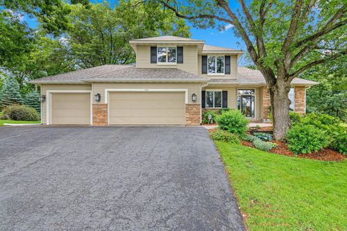 1120 10th St N, Hudson, WI, 54016-2388 | Card Image