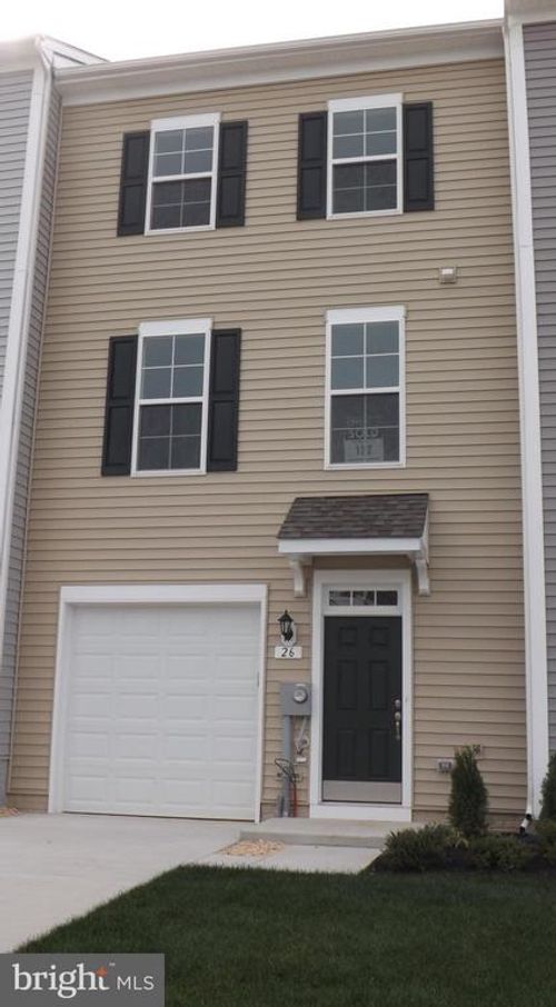 26 Kirby Ct, BUNKER HILL, WV, 25413-2300 | Card Image