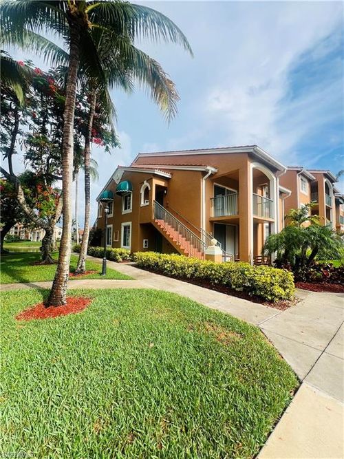 apt-202-1275 Wildwood Lakes Blvd, NAPLES, FL, 34104-5818 | Card Image