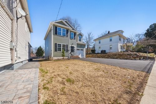 17 Church St, Netcong, NJ, 07857-1303 | Card Image