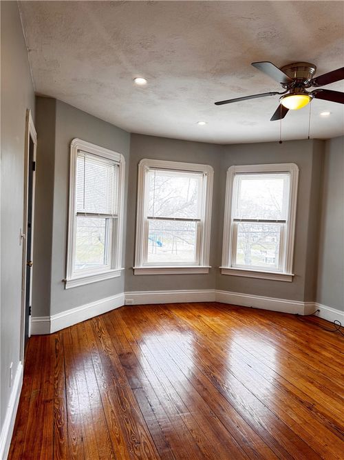 3-129 Allston Street, Providence, RI, 02908 | Card Image