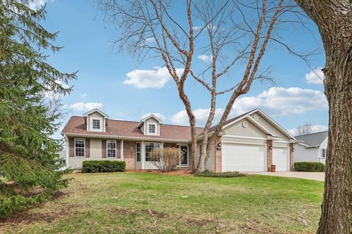 2188 Essex Drive, Sun Prairie, WI, 53590 | Card Image