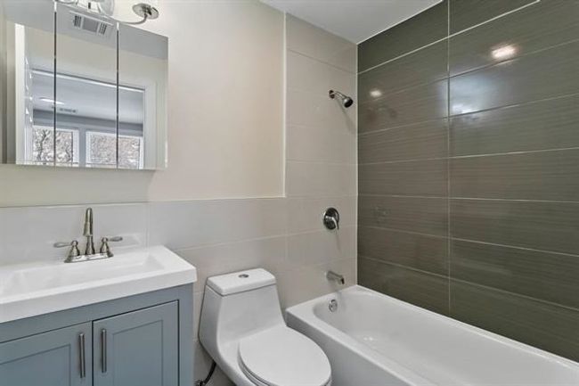 24 19 Th St, Condo with 3 bedrooms, 4 bathrooms and null parking in Weehawken NJ | Image 12