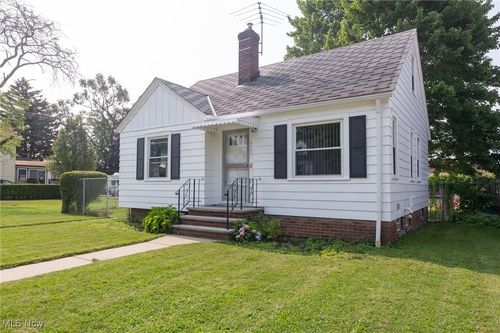 5105 Behrwald Ave, Cleveland, OH, 44144-3614 | Card Image
