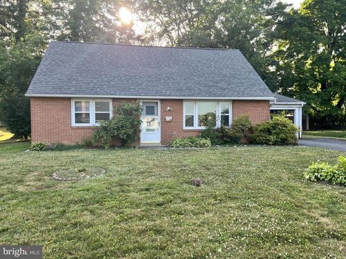 6301 Carpenter St, EAST PETERSBURG, PA, 17520-1105 | Card Image
