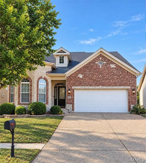 3105 Wheeling Dr, Saint Charles, MO, 63301-2471 | Card Image