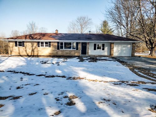 10829 Sharon Dr, Aurora, IN, 47001-8429 | Card Image