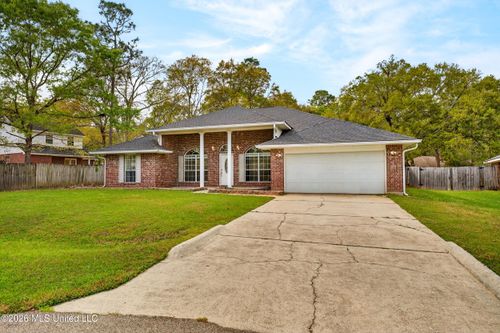 9912 Honomu Pl, Diamondhead, MS, 39525-4438 | Card Image