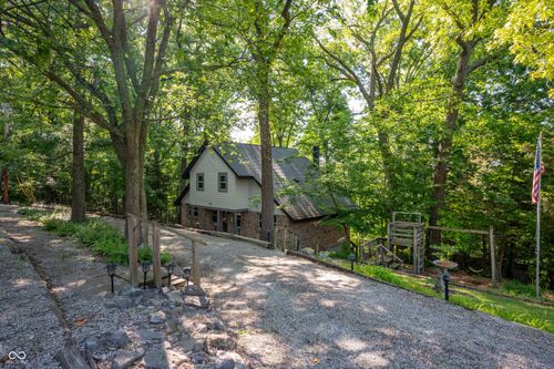 3669 E Glenwood Dr, Martinsville, IN, 46151-6160 | Card Image