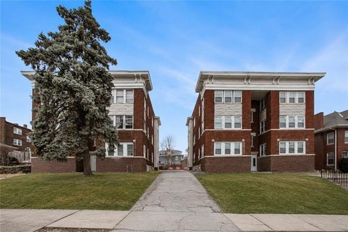 3220-3214-3220 Saint John Ave, Kansas City, MO, 64123-1667 | Card Image