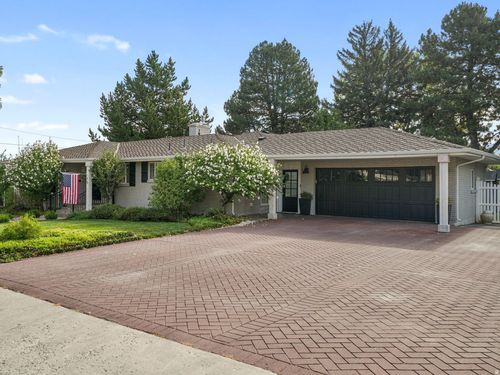 15 S 300 E, Payson, UT, 84651-2216 | Card Image