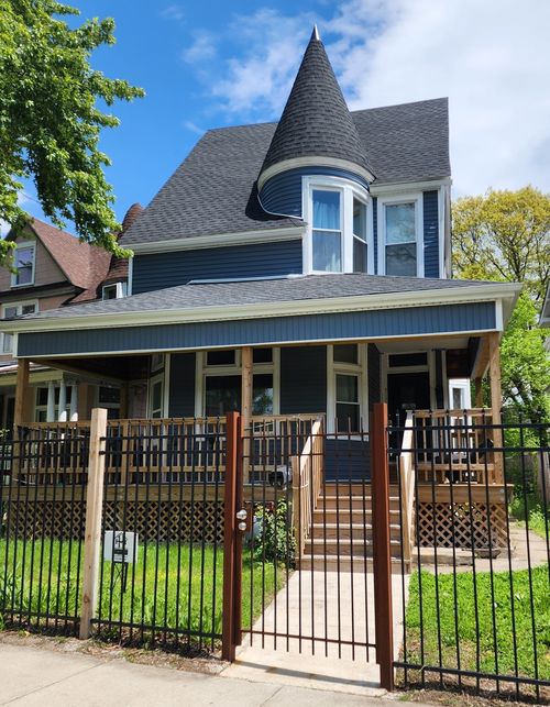 435 Winneconna Pkwy, Chicago, IL, 60620-1061 | Card Image