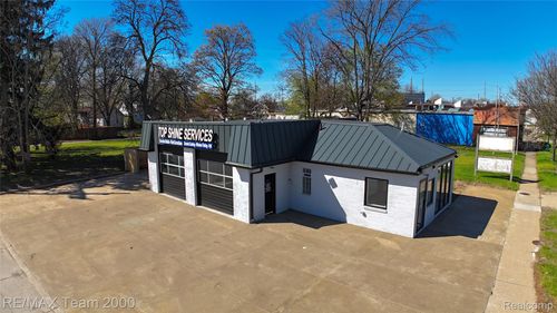 4438 S Wayne Rd, Wayne, MI, 48184-2115 | Card Image
