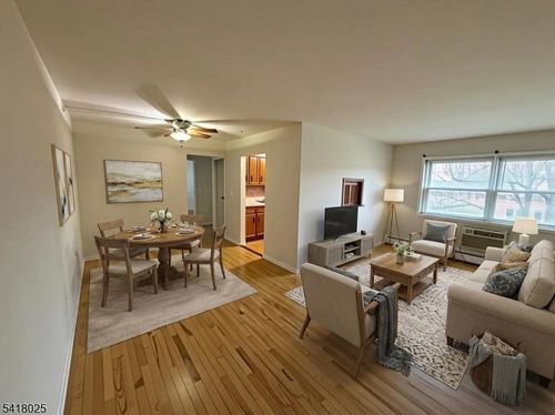 16 Knox Ter, Wayne, NJ, 07470-2369 | Card Image