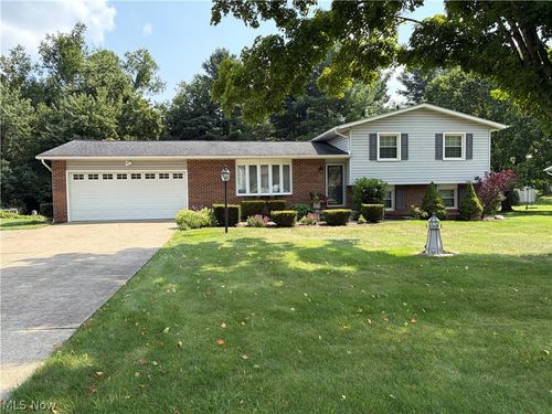 11280 Braddock Street Nw, Canal Fulton, OH, 44614 | Card Image