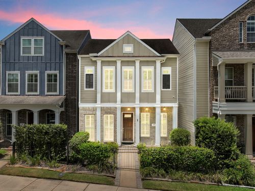 19 E Breezy Way, The Woodlands, TX, 77380-3190 | Card Image