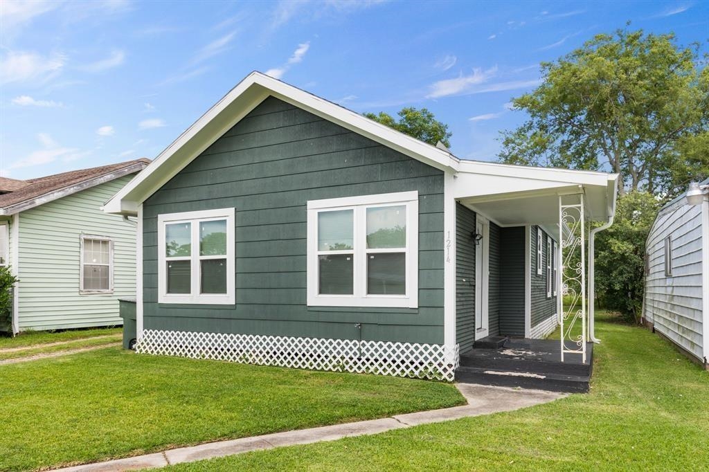 6th St, Port Arthur, TX 77640