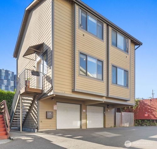 a-1216 E Fir Street, Seattle, WA, 98122 | Card Image