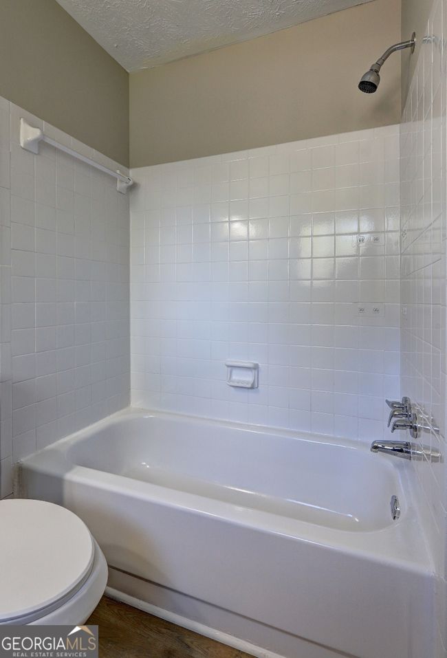 288 Country Club Dr, Condo with 3 bedrooms, 3 bathrooms and null parking in jonesboro GA | Image 11