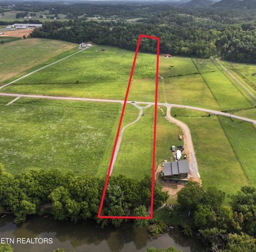 5 Old Walland Hwy, Walland, TN, 37886 | Card Image