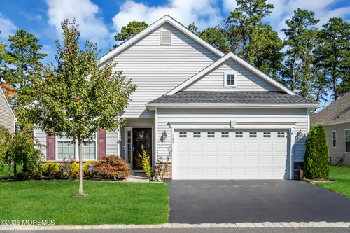 100 Woodside Ln, Whiting, NJ, 08759-2513 | Card Image