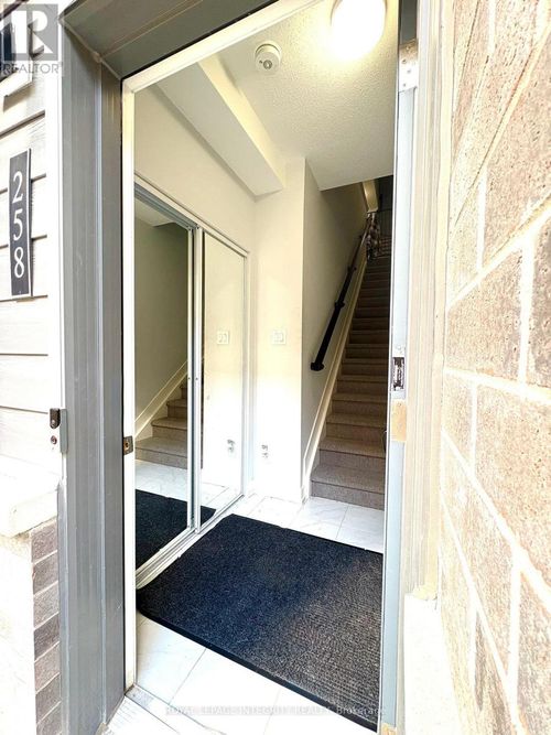 129-258 Anyolite Pvt, Nepean, ON, K2J7J3 | Card Image