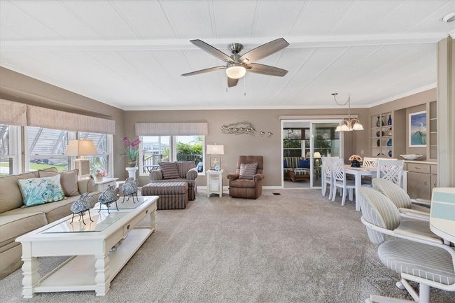Living/Dining Room | Image 11