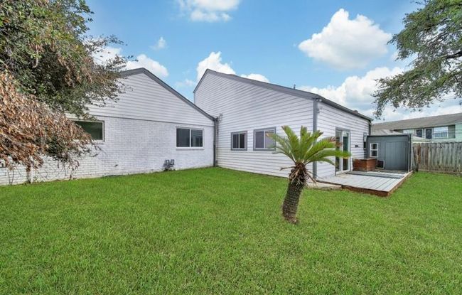 7607 Bankside Dr, House other with 3 bedrooms, 4 bathrooms and 2 parking in Houston TX | Image 39