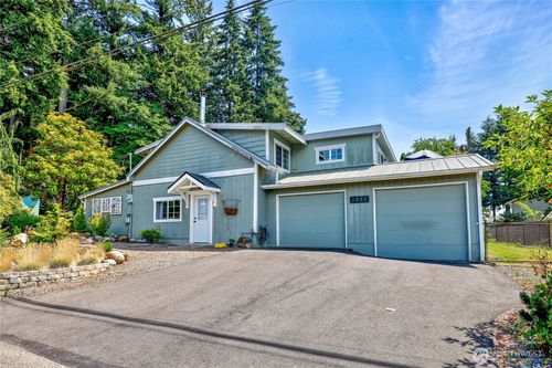 1071 Swanson Way Ne, Poulsbo, WA, 98370 | Card Image