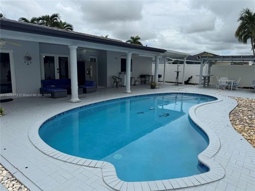 0 Sw 176th St, Miami, FL, 33187 | Card Image