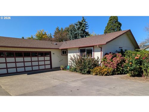5440 J St, Springfield, OR, 97478 | Card Image