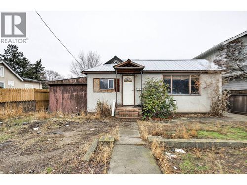 439 Campbell Ave, Kamloops, BC, V2B3R8 | Card Image