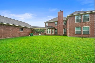 2806 Carmel Woods Drive, House other with 4 bedrooms, 4 bathrooms and null parking in Seabrook TX | Image 2