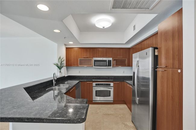 APT-2503 - 15051 Royal Oaks Ln, Condo with 3 bedrooms, 3 bathrooms and null parking in North Miami FL | Image 22