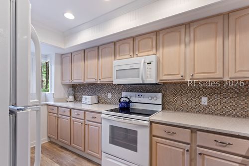 2895-70 Lighthouse Rd, Hilton Head Island, SC, 29928-4358 | Card Image