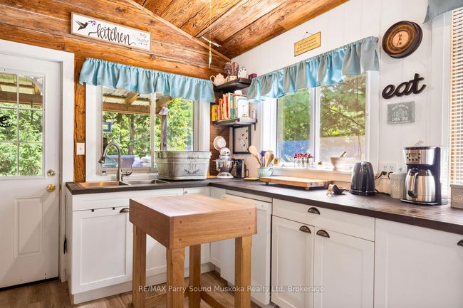 16C Magnet Rd, House other with 4 bedrooms, 1 bathrooms and 2 parking in Magnetawan ON | Image 19