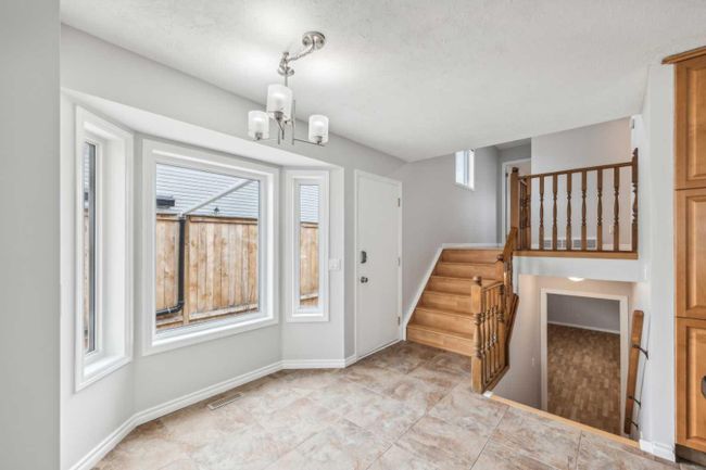 241 Taradale Close Ne, Home with 3 bedrooms, 2 bathrooms and 2 parking in Calgary AB | Image 6