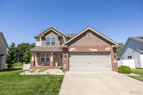 832 Bridgeway Dr, O Fallon, IL, 62269-6911 | Card Image