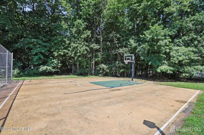 152 Redpine Loop, Townhouse with 3 bedrooms, 3 bathrooms and null parking in Old Bridge NJ | Image 26