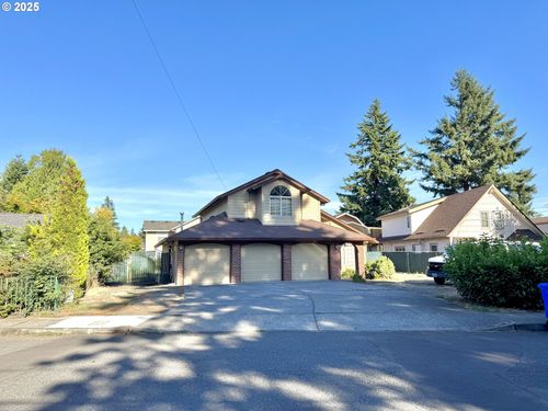 3012 Se 157th Ave, Portland, OR, 97236-2154 | Card Image