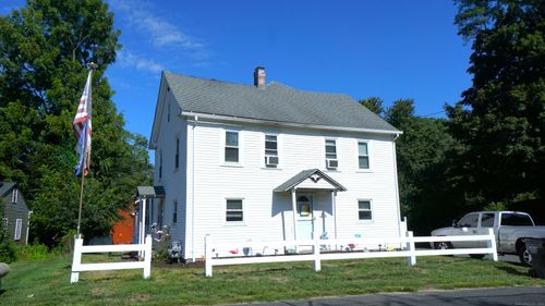 599 Rye St, South Windsor, CT, 06074-1227 | Card Image