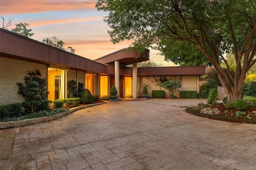 11113 Blue Stem Dr, Oklahoma City, OK, 73162-4942 | Card Image