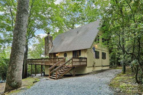 19 High Terrain Dr, Burnsville, NC, 28714-0530 | Card Image