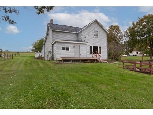 826 3rd Ave E, Durand, WI, 54736-1452 | Card Image