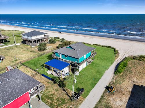 986 Dolly St, Gilchrist, TX, 77617 | Card Image